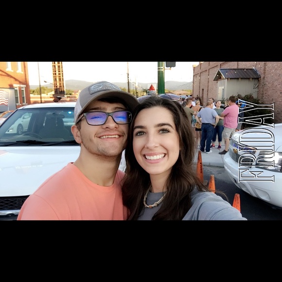 Meet your Posher, Linds - Picture 5 of 8